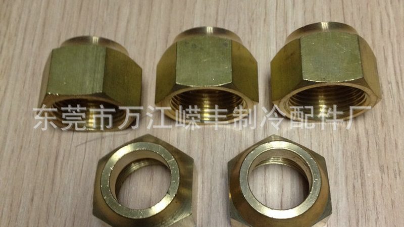 定制冷库板，如何选择靠谱厂家？**